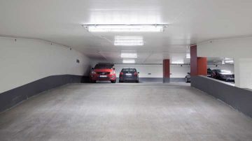 GreenParking är ett komplett system med LED-armaturen Pacific LED GreenParking, trådlöst styrsystem och närvarokontroll. Det går snabbt och enkelt att installera GreenParking-systemet – oftast med befintligt kablage. Styrsystemet är inbyggt i armaturerna. Pacific LED GreenParking, som har kapslingsklass IP65, är en armatur som klarar garagemiljöer med avgaser.