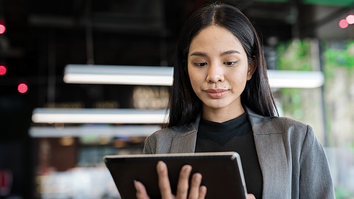 Geschäftsfrauen mit Tablet