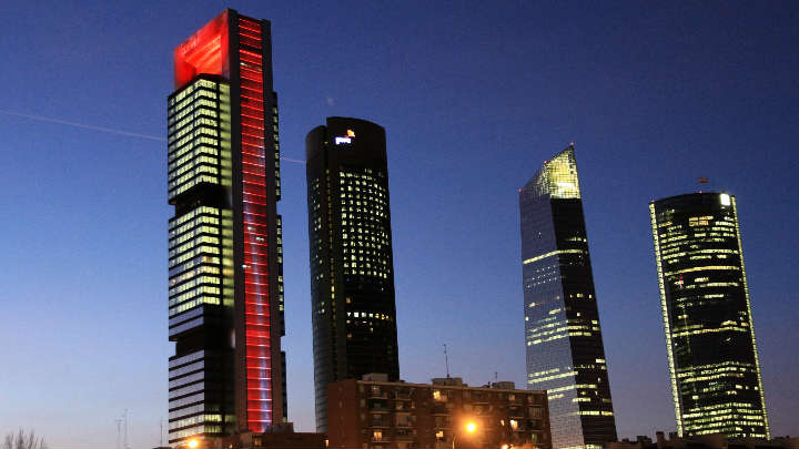 Dynamic LED lighting &ndash; remote controls
