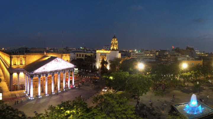 Cloud-based connected lighting &ndash; Degollado Theater