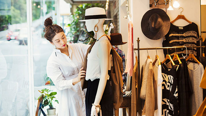 Scene management for fashion
