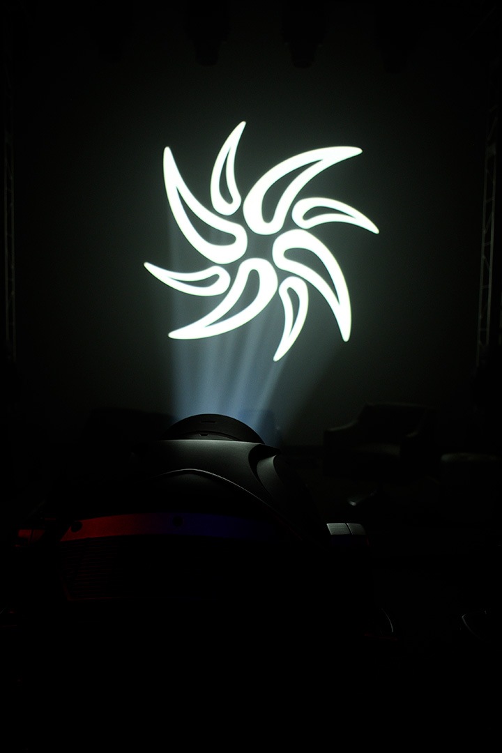 VL3600 PROFILE IP with white starburst beam of light