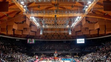 Connected lighting transforms Unipol Arena in Bologna