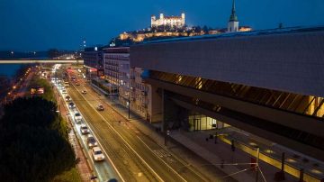 Signify lyser upp Bratislava