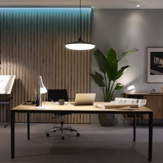 How to set up the best lighting for webcam