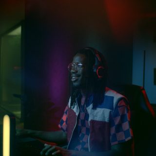 Cufundați-vă în lumină