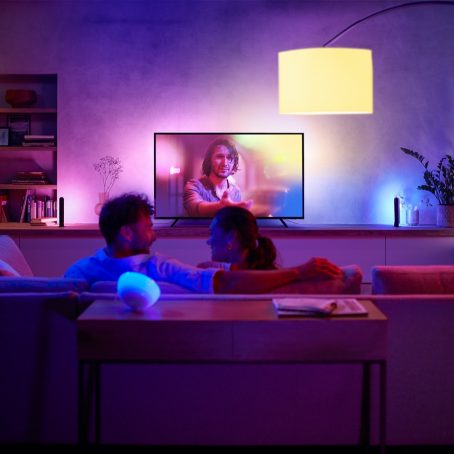 Hue Play gradient lightstrip är det perfekta komplementet till Hue sync box.